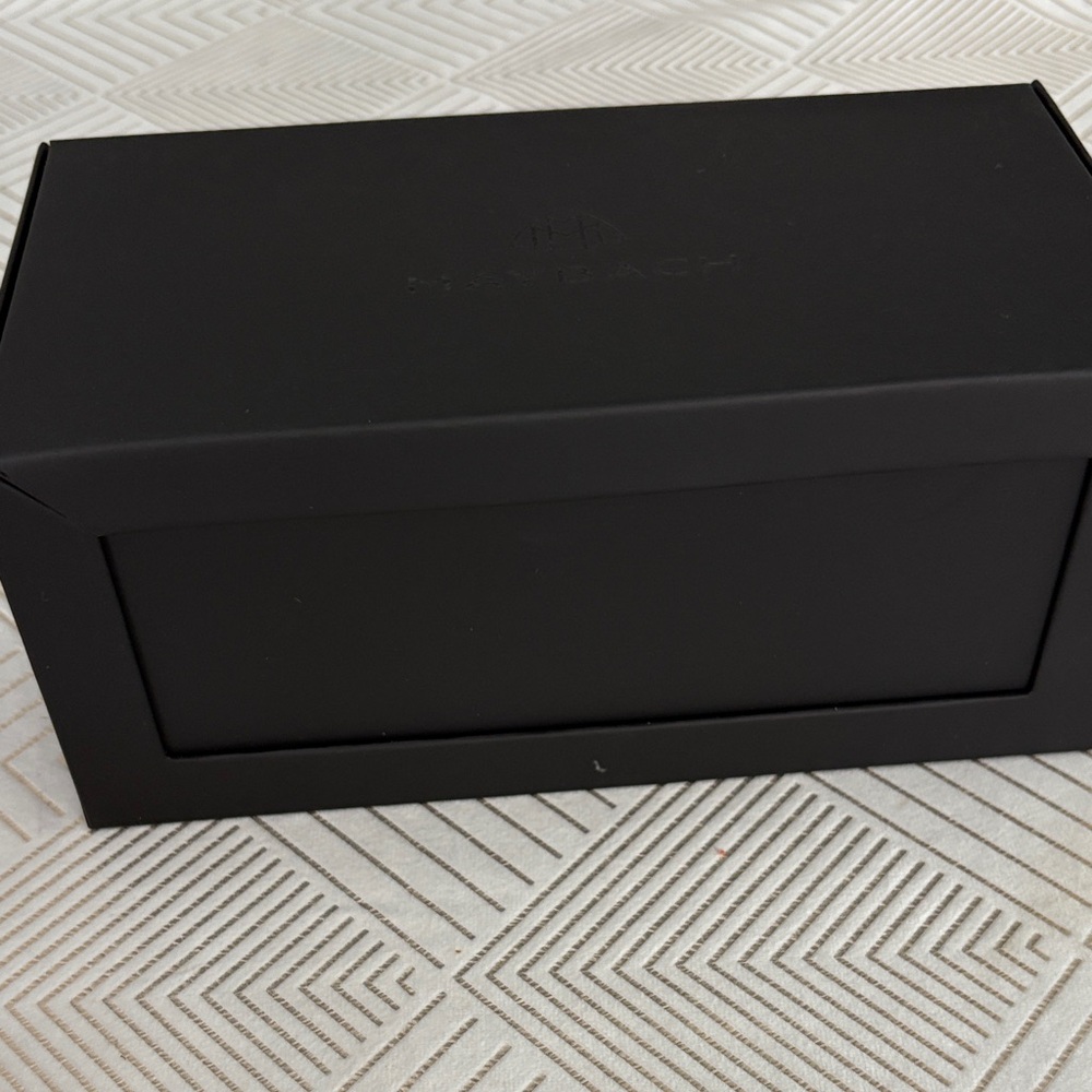 Maybach Box - Picture 4 of 4